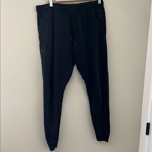 Gymshark Black Tapered Jogger Sweatpants Mens Large Logo